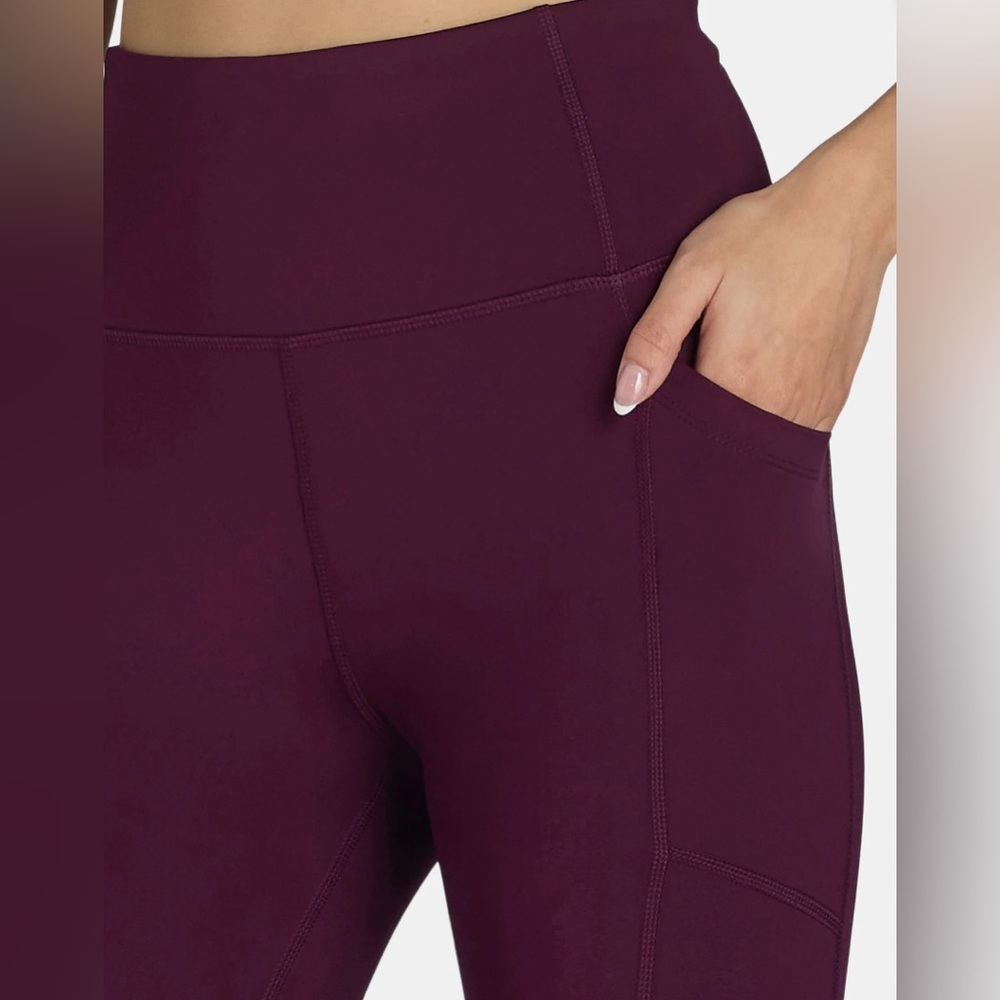 Avia Women's Performance Ankle Leggings with Pockets, 28" Inseam - Picture 4 of 6